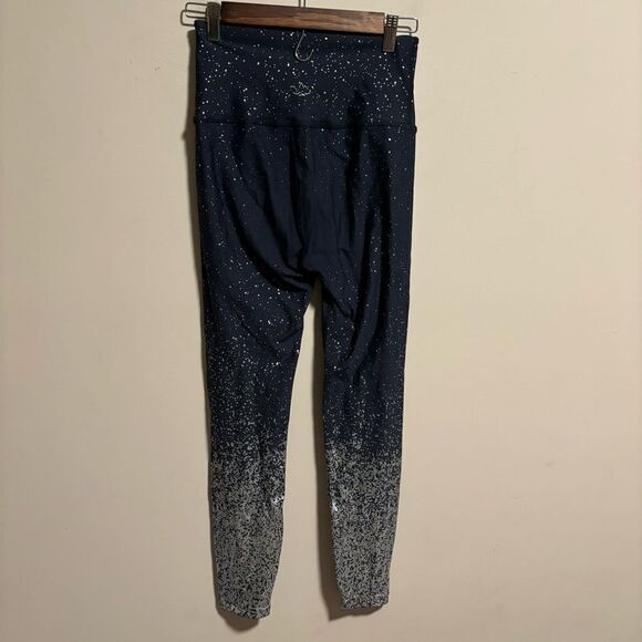 Beyond Yoga Alloy Ombre High Waisted Leggings Navy Blue Silver- Size Medium - Picture 2 of 9